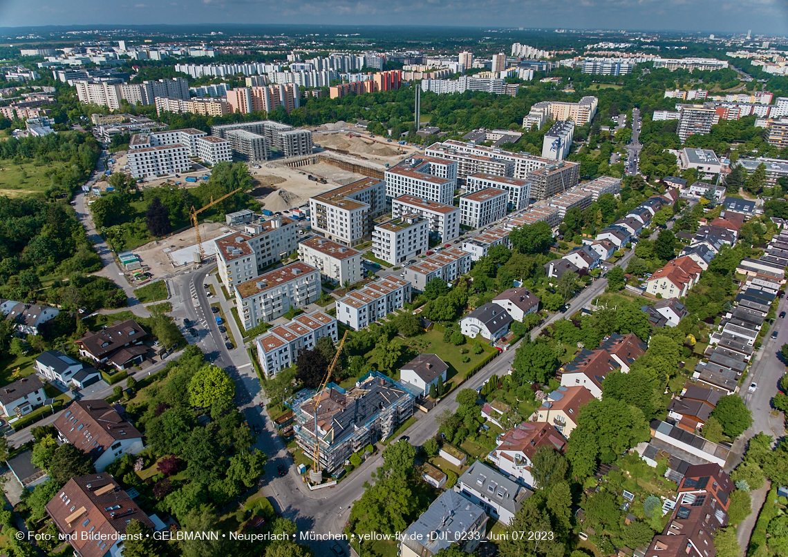 07.06.2023 - Luftbilder vom Alexisquartier und Pandion Verde in Neuperlach in München
